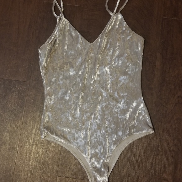 Fashion Nova Bodysuit - Picture 4 of 5